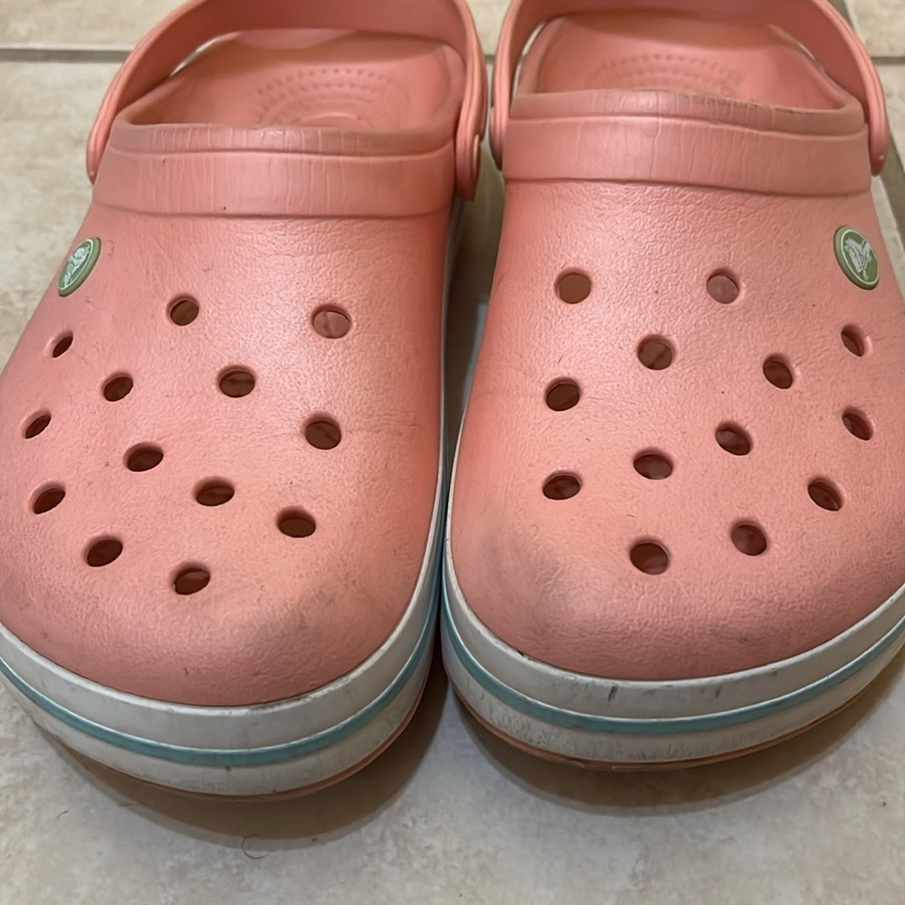 CROCS Pink Mules & Clogs with Ventilation and Heel Strap